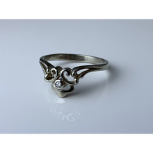 Load image into Gallery viewer, 18 karat white gold diamond ring

